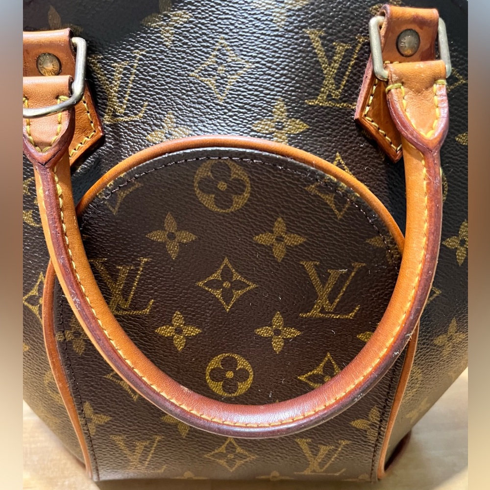 LV Ellipse PM M10040 timeless design still made today rare vintage in GUC. - Picture 3 of 16
